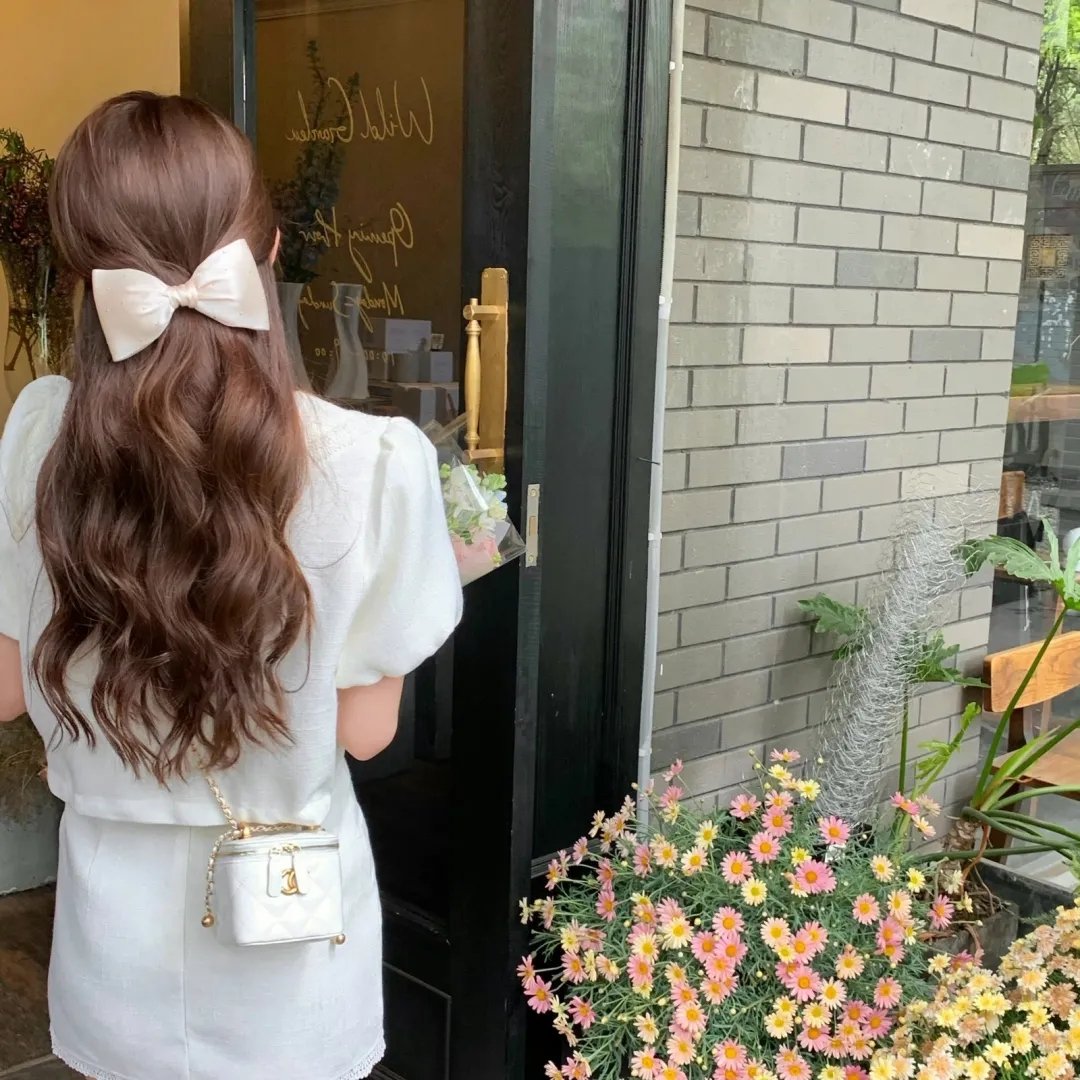 世界真美妙 海报